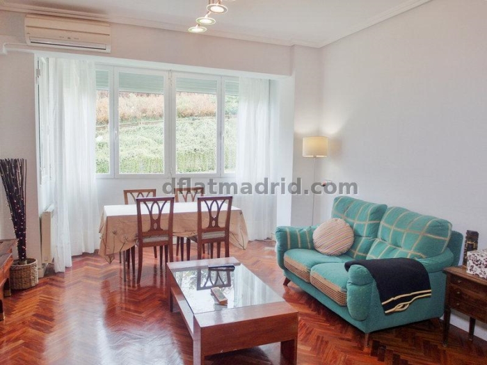 Apartamento Luminoso en Centro de 2 Dormitorios #1683 en Madrid