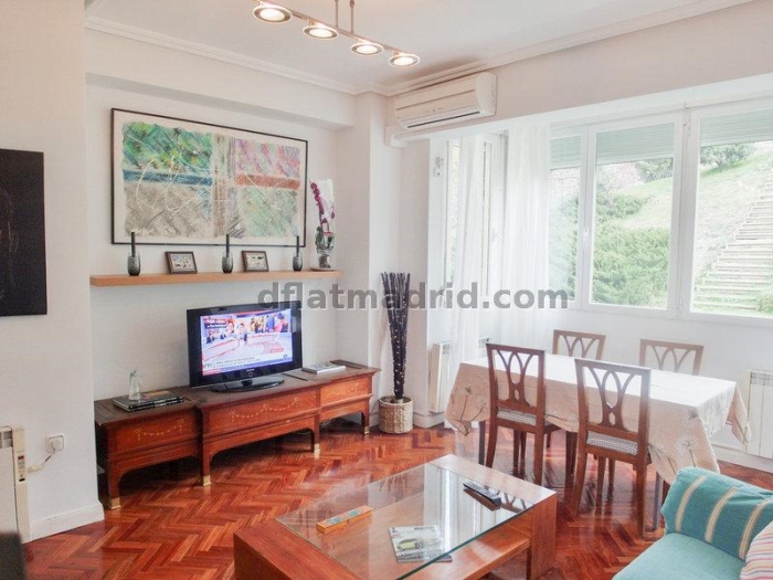 Bright Apartment in Centro of 2 Bedrooms #1683 in Madrid