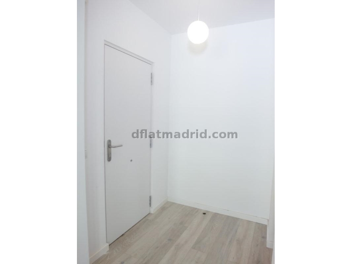Apartamento Luminoso en Centro de 1 Dormitorio #1684 en Madrid