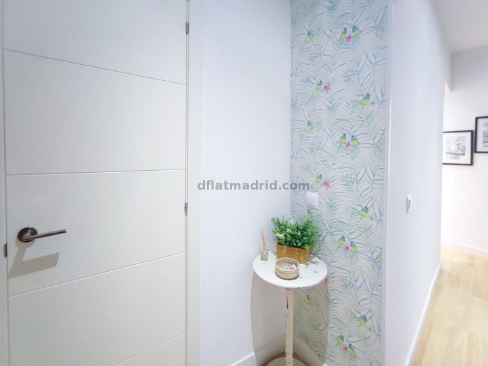 Apartamento Luminoso en Centro de 1 Dormitorio #1687 en Madrid