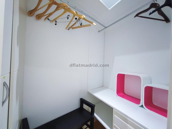 Apartamento Luminoso en Centro de 1 Dormitorio #1687 en Madrid