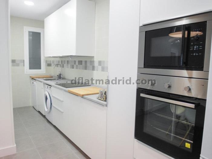 Spacious Apartment in Centro of 3 Bedrooms #1689 in Madrid