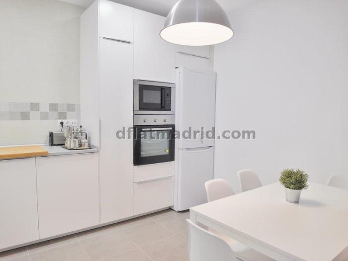 Apartamento Amplio en Centro de 3 Dormitorios #1689 en Madrid