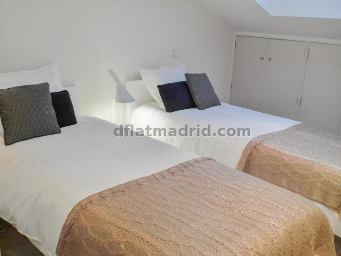 Apartamento Amplio en Centro de 2 Dormitorios con terraza #1695 en Madrid