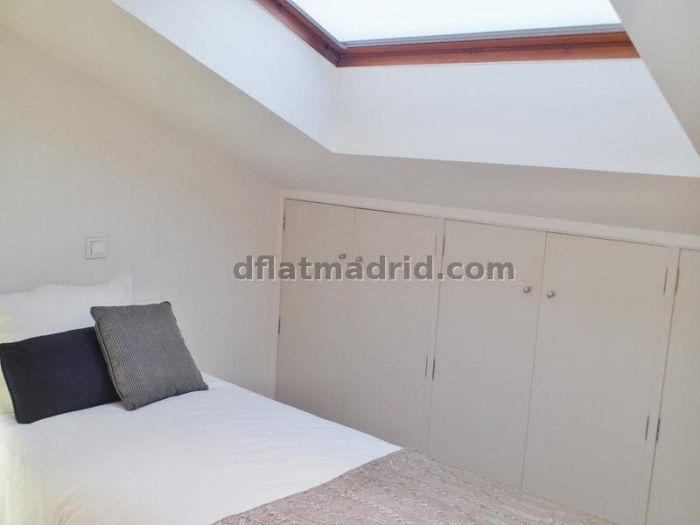 Apartamento Amplio en Centro de 2 Dormitorios con terraza #1695 en Madrid