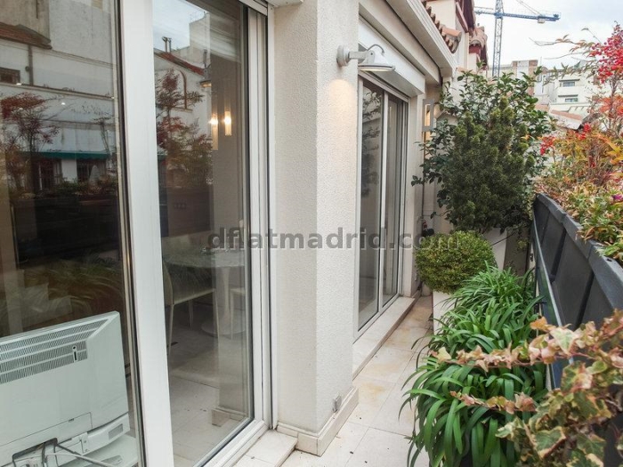 Apartamento Amplio en Centro de 2 Dormitorios con terraza #1695 en Madrid