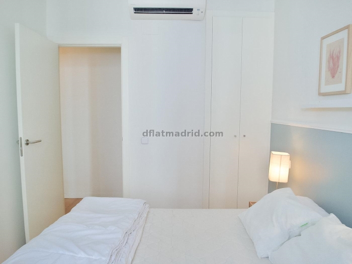 Apartamento Luminoso en Centro de 2 Dormitorios #1026 en Madrid