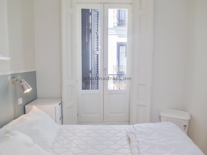 Apartamento Luminoso en Centro de 2 Dormitorios #1026 en Madrid