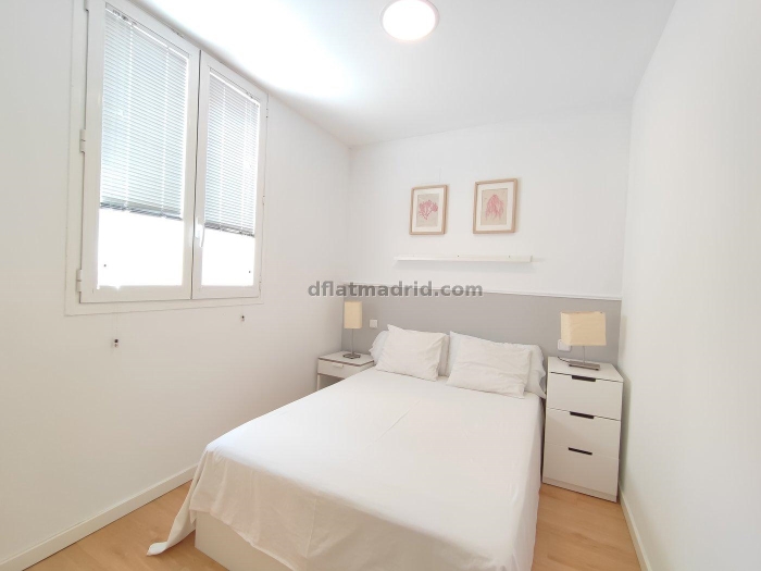 Spacious Apartment in Centro of 2 Bedrooms #1030 in Madrid