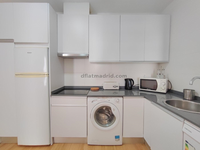 Spacious Apartment in Centro of 2 Bedrooms #1030 in Madrid