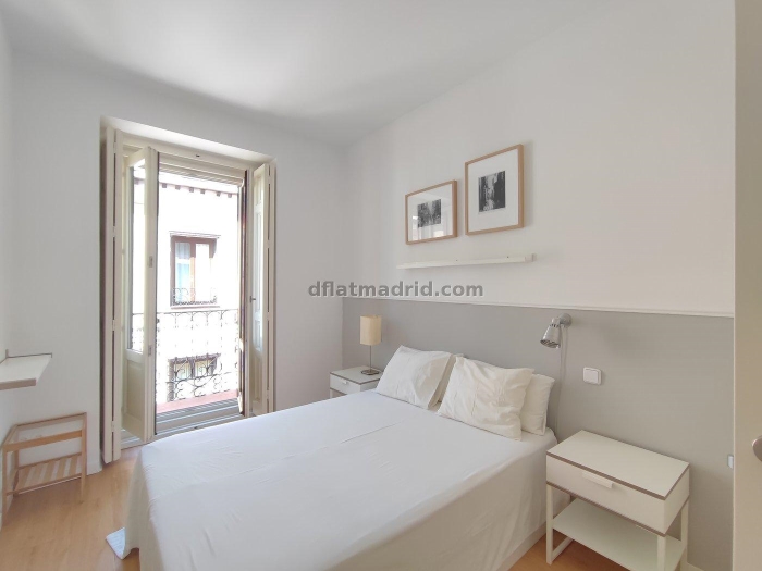 Spacious Apartment in Centro of 2 Bedrooms #1030 in Madrid