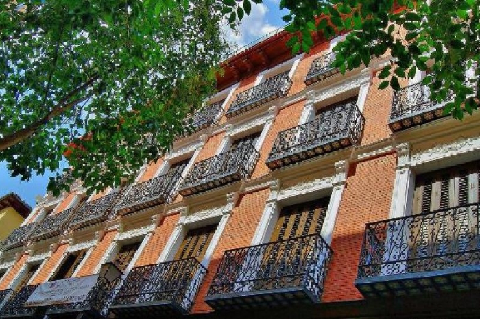 Apartamento Luminoso en Centro de 2 Dormitorios #1032 en Madrid