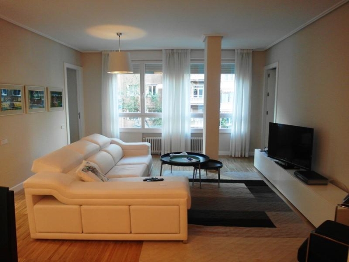 Spacious Apartment in Chamartin of 2 Bedrooms #1087 in Madrid