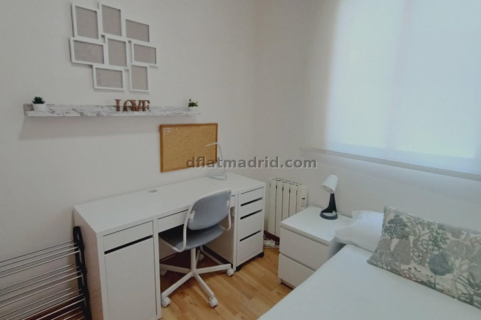 Apartamento Amplio en Tetuan de 3 Dormitorios #1248 en Madrid