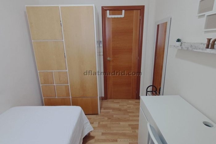 Apartamento Amplio en Tetuan de 3 Dormitorios #1248 en Madrid