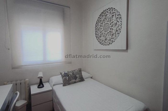 Apartamento Amplio en Tetuan de 3 Dormitorios #1248 en Madrid