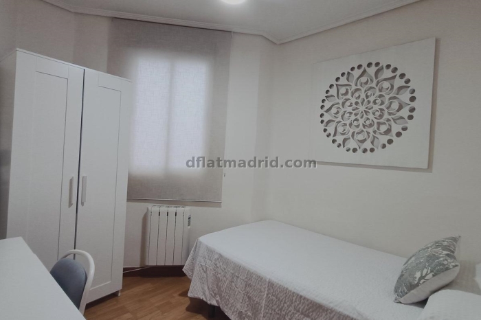 Apartamento Amplio en Tetuan de 3 Dormitorios #1248 en Madrid