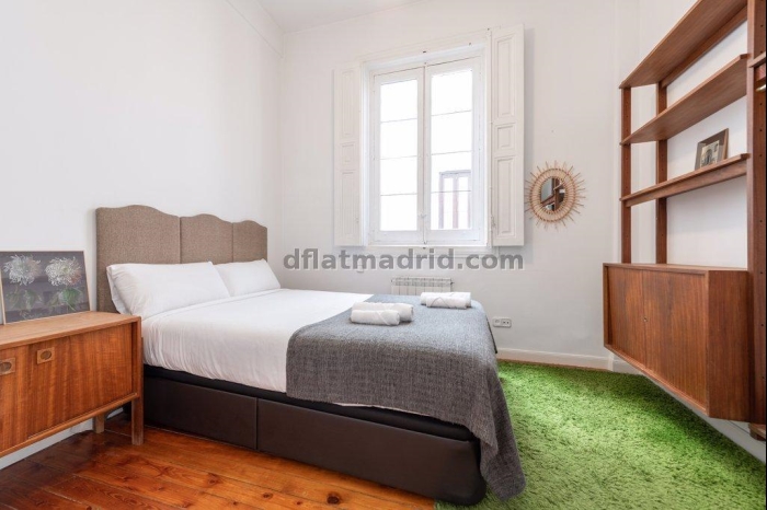 Apartamento Amplio en Retiro de 2 Dormitorios #1805 en Madrid