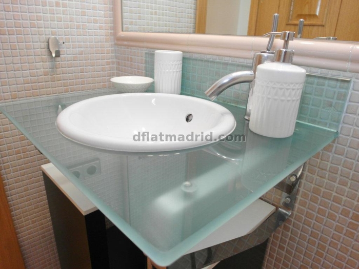 Spacious Apartment in Chamartin of 2 Bedrooms #1803 in Madrid