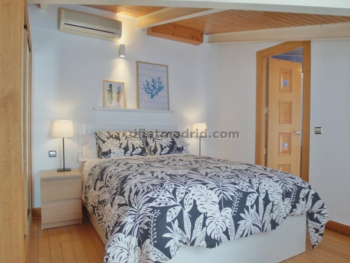 Spacious Apartment in Chamartin of 2 Bedrooms #1803 in Madrid