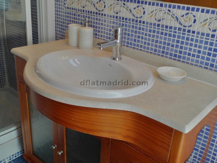 Spacious Apartment in Chamartin of 2 Bedrooms #1803 in Madrid