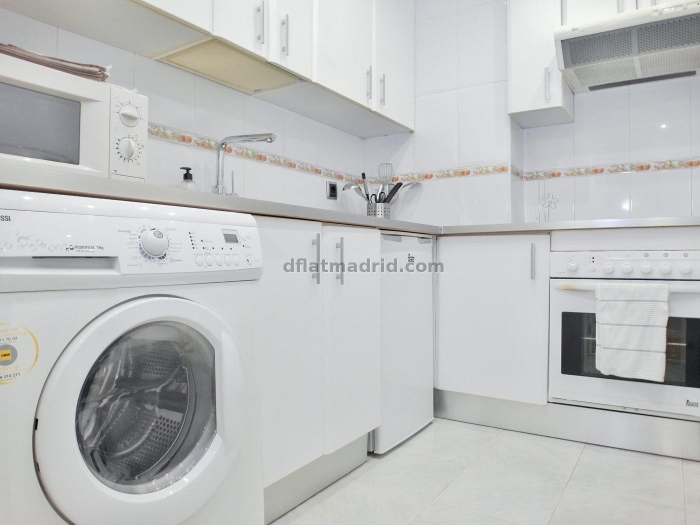 Apartamento Luminoso en Chamartin de 1 Dormitorio #518 en Madrid