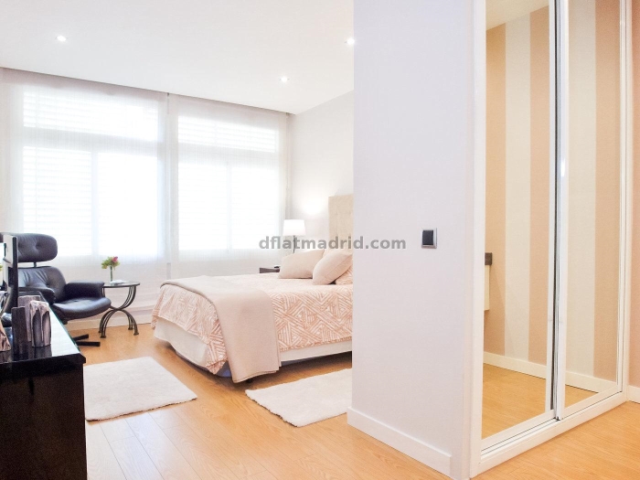 Apartamento Luminoso en Chamartin de 1 Dormitorio #518 en Madrid