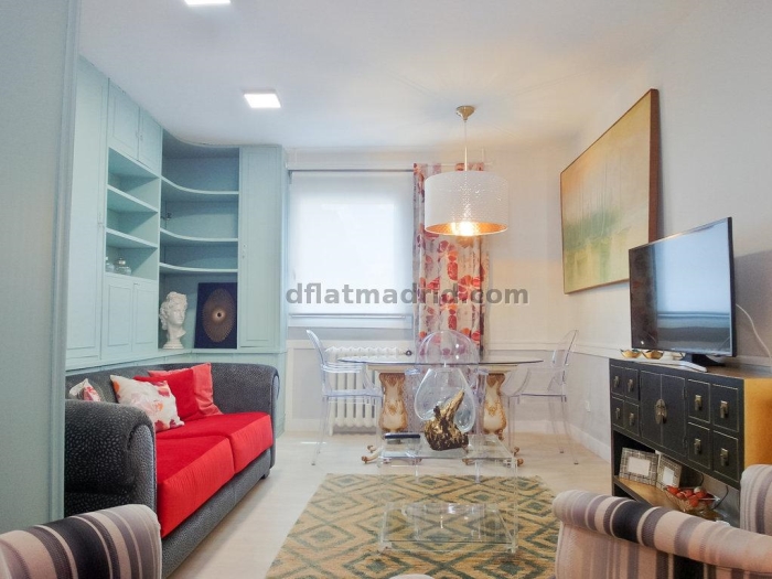 Apartamento Amplio en Aluche de 3 Dormitorios #1807 en Madrid