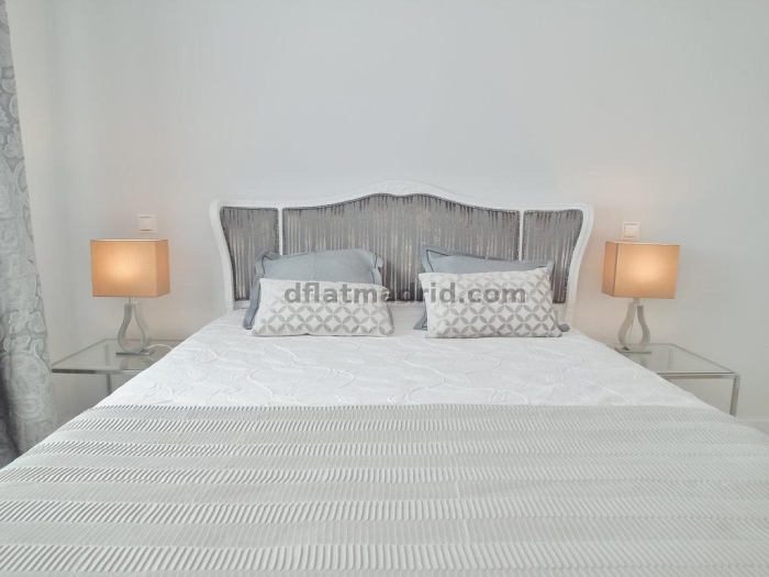 Apartamento Amplio en Aluche de 3 Dormitorios #1807 en Madrid