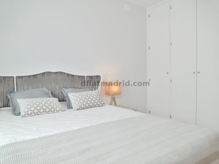 Apartamento Amplio en Aluche de 3 Dormitorios #1807 en Madrid
