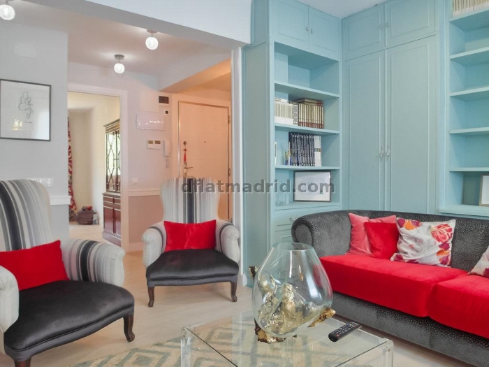 Apartamento Amplio en Aluche de 3 Dormitorios #1807 en Madrid