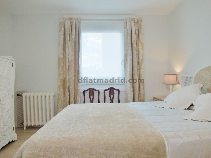 Apartamento Amplio en Aluche de 3 Dormitorios #1807 en Madrid