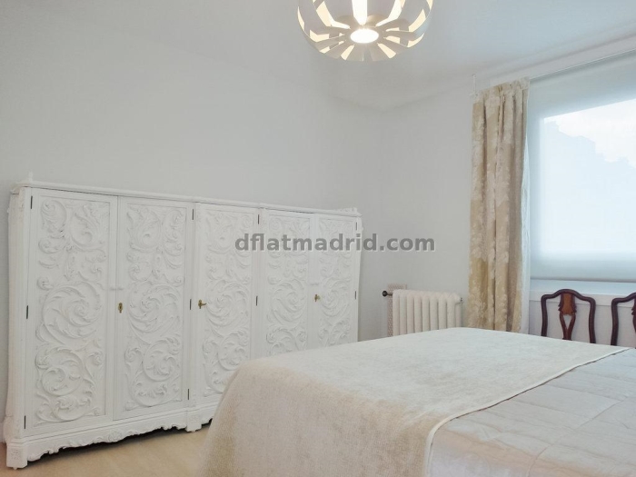 Apartamento Amplio en Aluche de 3 Dormitorios #1807 en Madrid