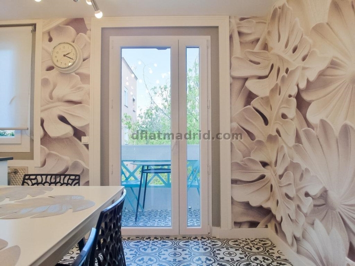 Apartamento Amplio en Aluche de 3 Dormitorios #1807 en Madrid