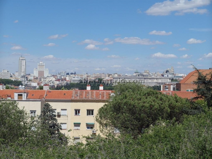 Spacious Apartment in Aluche of 3 Bedrooms #1807 in Madrid