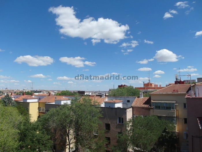 Apartamento Amplio en Aluche de 3 Dormitorios #1807 en Madrid