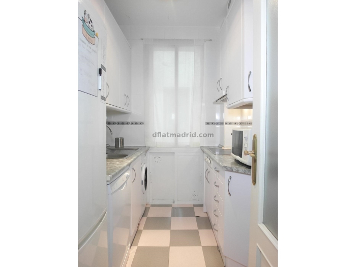 Apartamento Céntrico en Chamberi de 3 Dormitorios #1813 en Madrid