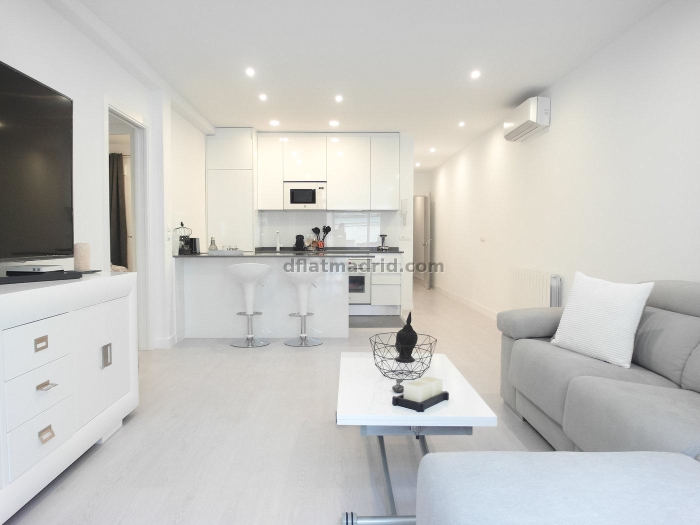 Apartamento Luminoso en Chamartin de 2 Dormitorios #1826 en Madrid