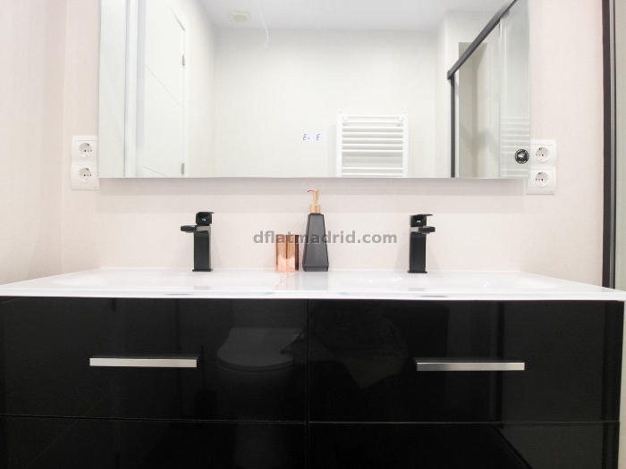 Apartamento Luminoso en Chamartin de 2 Dormitorios #1826 en Madrid