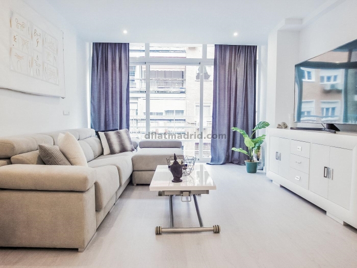 Apartamento Luminoso en Chamartin de 2 Dormitorios #1826 en Madrid