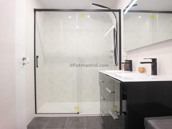 Apartamento Luminoso en Chamartin de 1 Dormitorio #1827 en Madrid