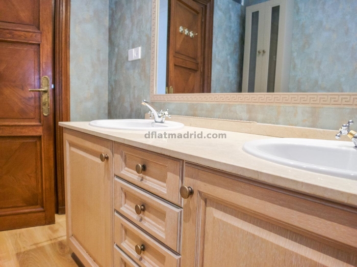 Central Apartment in Salamanca of 3 Bedrooms #1829 in Madrid