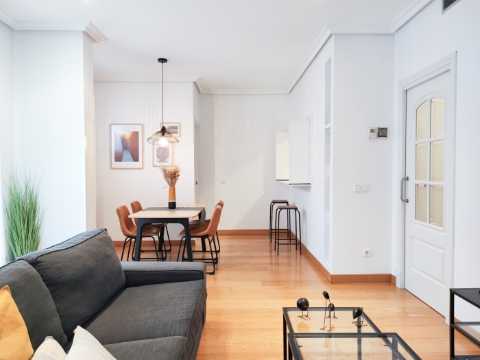 Apartamento Céntrico en Chamberi de 3 Dormitorios #1838 en Madrid