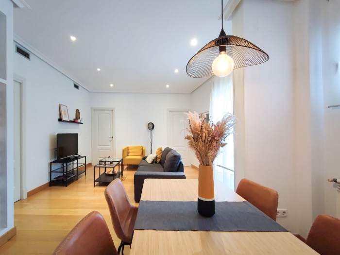 Apartment in Chamberi of 3 Bedrooms #1838 in Madrid