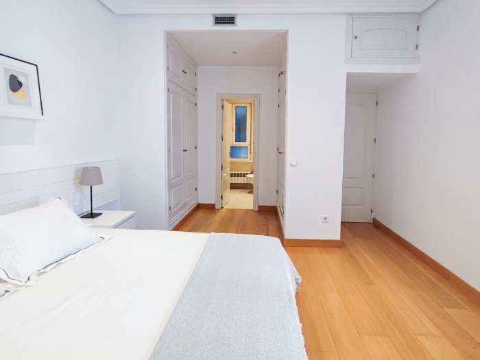 Apartamento Céntrico en Chamberi de 3 Dormitorios #1838 en Madrid