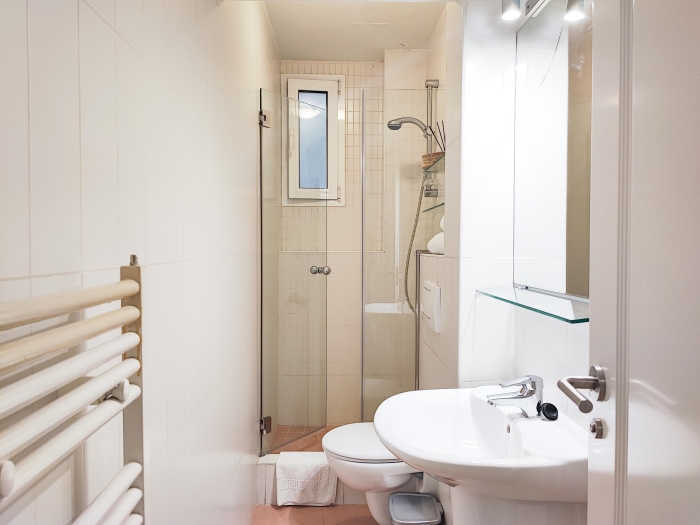 Apartment in Chamberi of 3 Bedrooms #1838 in Madrid