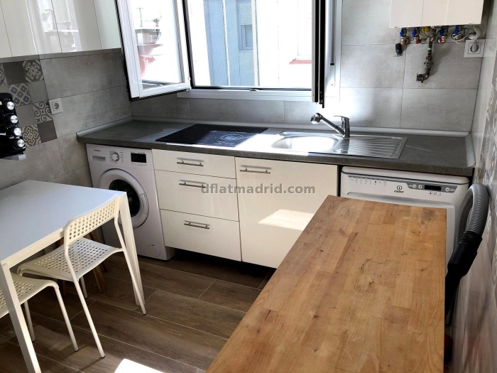 Apartamento Luminoso en Centro de 1 Dormitorio #1845 en Madrid