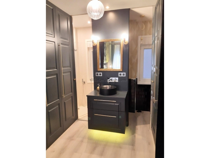 Apartamento Amplio en Tetuan de 1 Dormitorio #1847 en Madrid