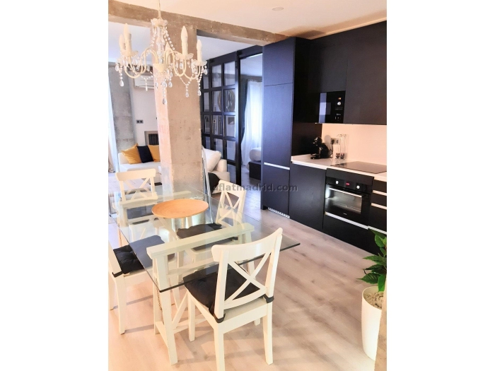 Apartamento Amplio en Tetuan de 1 Dormitorio #1847 en Madrid