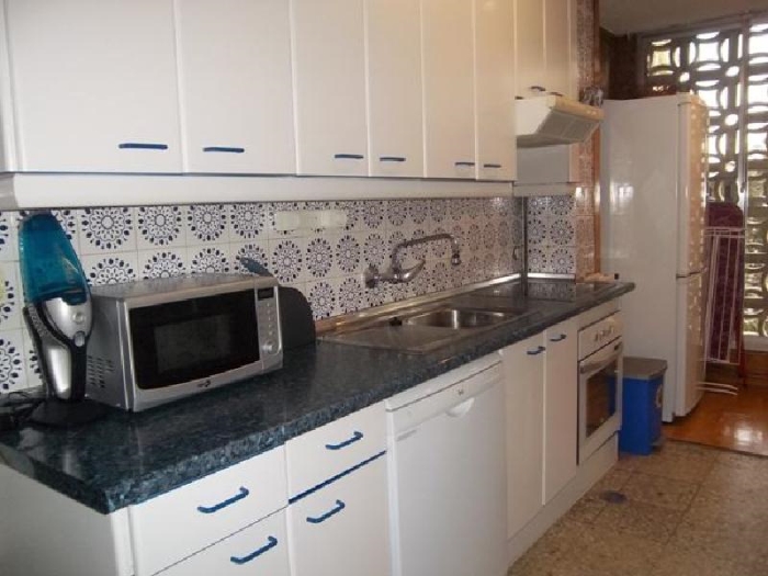 Quiet Apartment in Chamartin of 2 Bedrooms #625 in Madrid